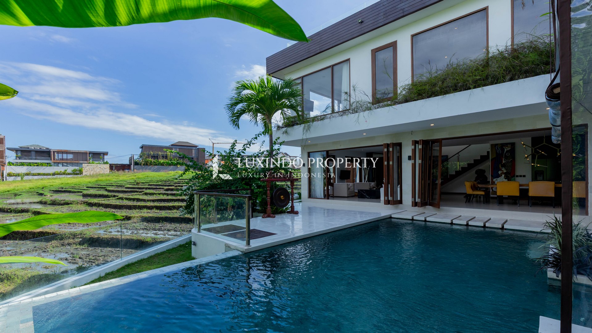 CEMAGI - PINK ZONE VILLA NEAR THE OCEAN (LHV1049)